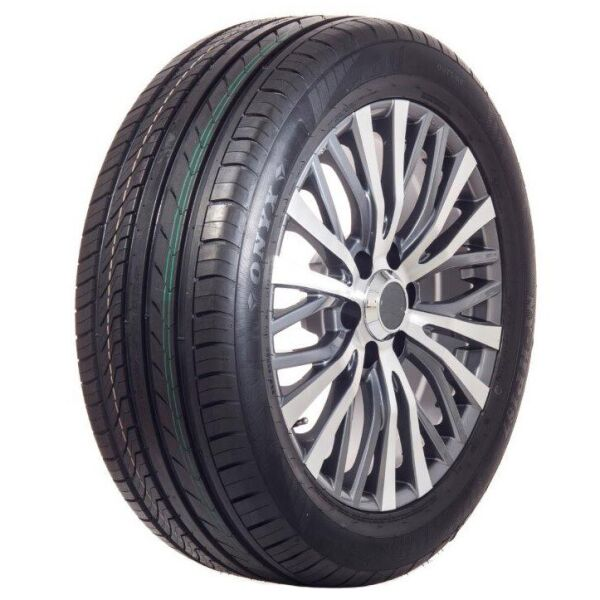 215/60R17 96H Onyx NY-HP187